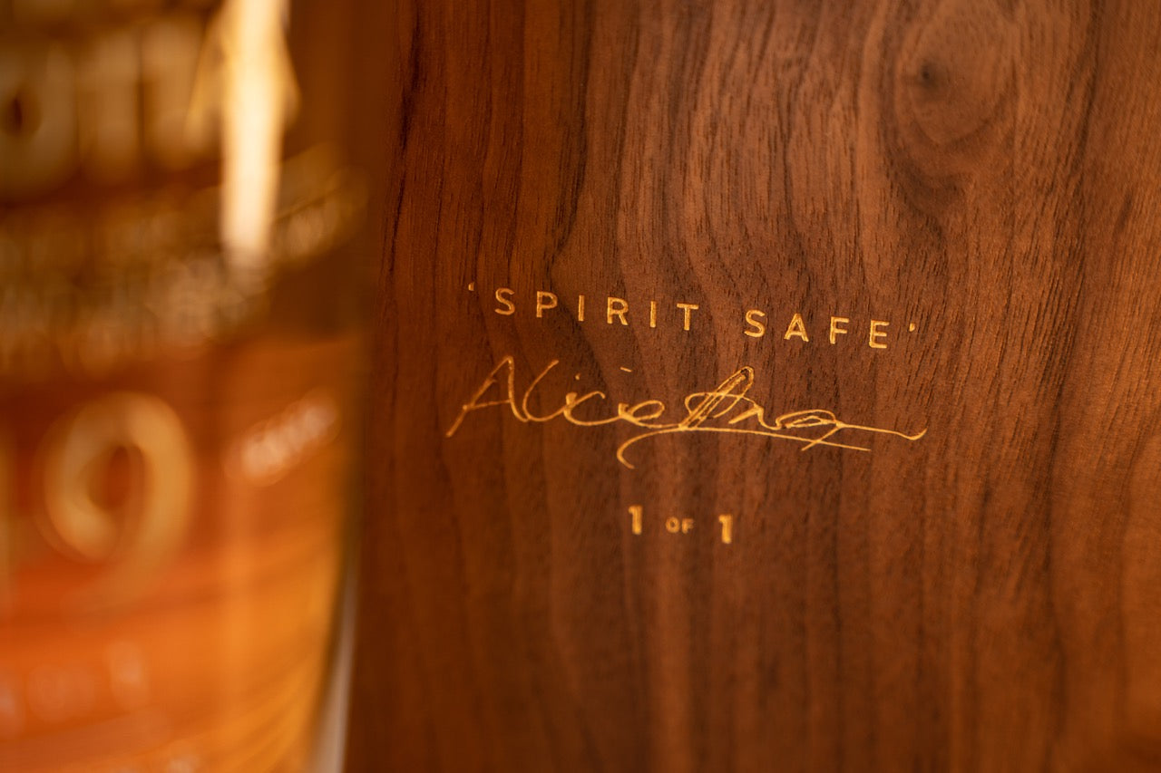 A close up of a wood surface.